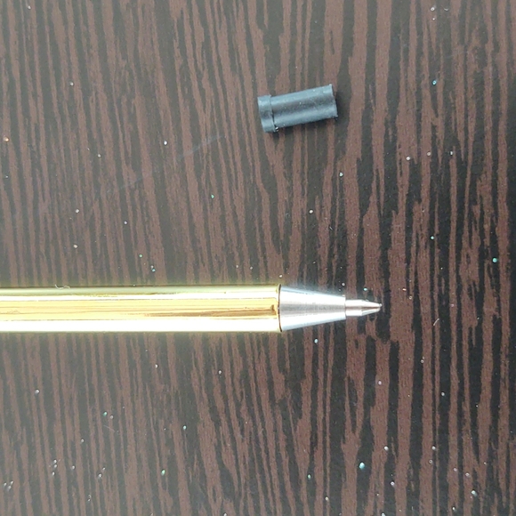 Feather Pen - Picture 4 of 6